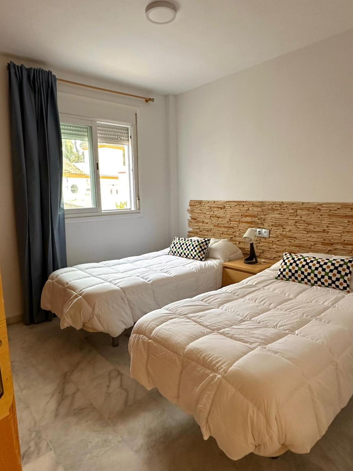 Apartahotel Dona Reyes Chipiona Eksteriør billede