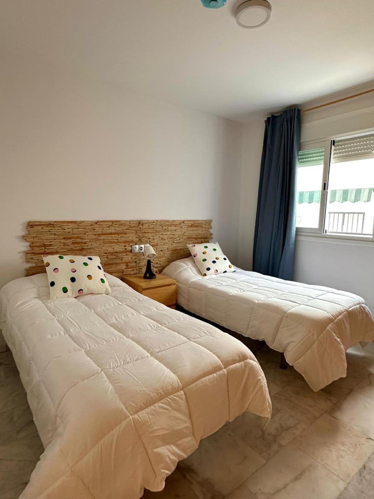 Apartahotel Dona Reyes Chipiona Eksteriør billede